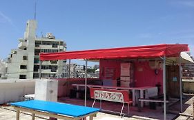 沖縄ゲストハウス リトルアジア